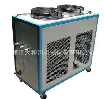 挑选小型冷水机的技巧