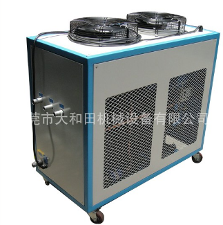 注塑模具冷却全靠冷水机